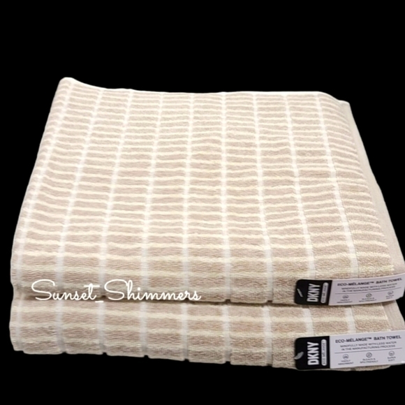 2pc DKNY Bathroom Bath Towel Set Tan Cream & White Box Striped New - Picture 1 of 4